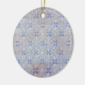 Glacier Lace — Delicate Snowflake Pattern Keramisch Ornament (Links)