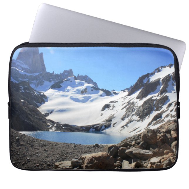 Glacier Lake nabar Mount Fitz Roy Laptop Sleeve (Voorkant)