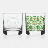 Glad als Ierse Whisky Klavertjes Goud Personalisee Glas (Achterkant)