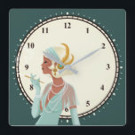 Glam 1920s Lady Minutes Numbers Turquoise Vierkante Klok<br><div class="desc">twintig glazuur met deze afbeelding van een dame uit de jaren twintig in een blauwgroen jurk met een sigaret,  met een crème achtergrond en Donkere turquoise om de rand,  met cijfers en minuten. Ook beschikbaar als ronde.</div>