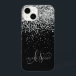 Glam Black Silver Glitter Monogram Naam iPhone 14 Hoesje<br><div class="desc">Glam Black Silver Glitter Elegant Monogram iPhone Case. Pas dit trendy chassis voor telefoongesprekken eenvoudig aan met elegant zilveren mousserende glitter op een zwarte achtergrond. Het ontwerp kenmerkt uw handgeschreven manuscriptmonogram met  draden en naam.</div>