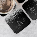Glam Black Silver Glitter Monogram Naam Kartonnen Onderzetters<br><div class="desc">Glam Black Silver Glitter Elegant Monogram Paper Onderzetter. Pas dit trendy onderzetter-ontwerp met elegant zilveren mousserend glitter op een zwarte achtergrond eenvoudig aan. Het ontwerp kenmerkt uw handgeschreven manuscriptmonogram met  cirkels en jouw naam.</div>