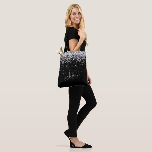 Glam Black Silver Glitter Monogram Naam Tote Bag (Op model)