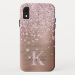 Glam Bling Roos Gold Diamond Confetti Monogrammen Case-Mate iPhone Case<br><div class="desc">Elegante,  Glam,  Girly Shiny faux roos gouden diamanten confetti iPhone hoesje. Beschikt over een faux roos gouden geborstelde metalen achtergrond,  bezaaid met roze roségoud en witte diamanten confetti. Personaliseer met jouw naam en monogram initiaal. Let op: dit ontwerp is een afgedrukt foto-effect zonder echte glitter en juweel.</div>