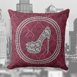 Glam Diamond Stiletto Shoe on Burgundy Damask Kussen