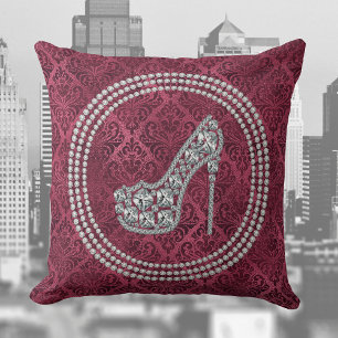 Glam Diamond Stiletto Shoe on Burgundy Damask Kussen