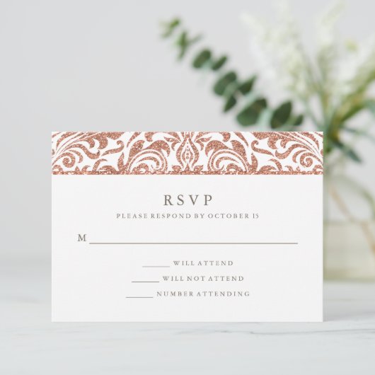 Glam Elegant Faux Roos Gouden Glitter Damast RSVP (Staand voorkant)