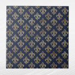 Glam Gold Fleur de Lis Navy Blauw Tegeltje<br><div class="desc">Navy Blue tegel met gouden fleur de lis. Hex code voor marineblauw is #202A44.</div>