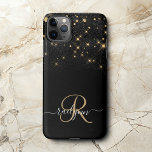 Glam Gold Glitter Diamond Sparkle Elegant Monogram iPhone 14 Pro Max Hoesje<br><div class="desc">Creëer uw eigen gepersonaliseerde zwarte en gouden diamanten sparkle iPhone draagtas met uw eigen monogram en naam.</div>