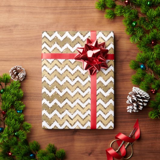 Glam Gold White Zigzag Stripes Cadeaupapier (Feestdagen Geschenken)