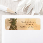 Glam Golden Pineapple Elegant Tropical Invitation Etiket (Insitu)