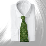 Glam Groen Goud Sneeuwvlokken Winter Stropdas<br><div class="desc">Goudsneeuwvlokken op een groene en gouden geometrische achtergrond.</div>