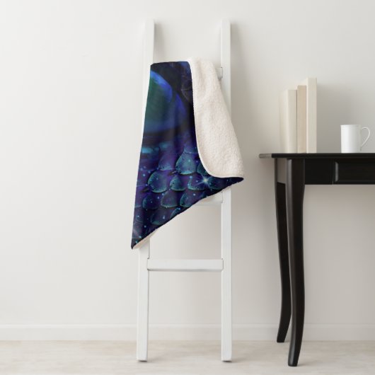 Glam Ink Gothic Blue Medieval Dragon Sherpa Deken (In situ)