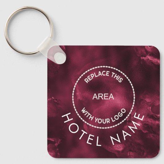 Glam Metallic Burgundy Hotel Logo Qr Code Name Sleutelhanger (Voorkant)