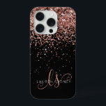 Glam Roos Gold Glitter Elegant Monogram iPhone 15 Pro Case<br><div class="desc">Glam Roos Gold Glitter Elegant Monogram iPhone Case Pas dit trendy chassis voor telefoongesprekken eenvoudig aan met elegant roos gouden glitter op een zwarte achtergrond. Het ontwerp kenmerkt uw handgeschreven manuscriptmonogram met  draden en naam.</div>
