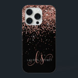 Glam Roos Gold Glitter Elegant Monogram iPhone 15 Pro Case<br><div class="desc">Glam Roos Gold Glitter Elegant Monogram iPhone Case Pas dit trendy chassis voor telefoongesprekken eenvoudig aan met elegant roos gouden glitter op een zwarte achtergrond. Het ontwerp kenmerkt uw handgeschreven manuscriptmonogram met  draden en naam.</div>