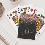 Glam Roos Gold Glitter Elegant Monogram Pokerkaarten<br><div class="desc">Glam Roos Gold Glitter Elegant Monogram Spelkaarten. Pas dit trendy kaartontwerp met elegant roos gouden mousserende glitter op een zwarte achtergrond eenvoudig aan. Het ontwerp kenmerkt uw handgeschreven manuscriptmonogram met  cirkels en jouw naam.</div>