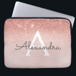 Glam Roos Gold Glitter en Sparkle Monogram Laptop Sleeve<br><div class="desc">Glam Roos Gold Ombre Faux Glitter en Sparkle Modern en Elegant Monogram Hoesje. Dit hoesje kan worden aangepast om uw initiaal en voornaam te omvatten.</div>