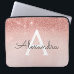 Glam Roos Gold Glitter en Sparkle Monogram Laptop Sleeve<br><div class="desc">Glam Roos Gold Ombre Faux Glitter en Sparkle Modern en Elegant Monogram Hoesje. Dit hoesje kan worden aangepast om uw initiaal en voornaam te omvatten.</div>