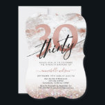 Glam Roos Gold Marble & Glitter 30th Birthday  Kaart<br><div class="desc">Moderne,  glam roos goudmarmer en glitter 30ste verjaardag uitnodiging. Het ontwerp kenmerkt modern typografiescript "'30"in trendy letters,  nummer 30 in de roos gouden faux folie en partijdetails.</div>