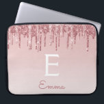 Glam Roze Rose Gold Glitter Drift Sparkle Monogram Laptop Sleeve<br><div class="desc">Blush Roze - Roos Gold Faux Drijvende glitter en Sparkle Elegant Monogram Computer Hoesje. Dit monogrammed hoesje kan worden aangepast om uw initiaal en voornaam te omvatten.</div>