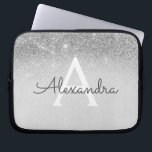 Glam Silver Glitter en Sparkle Chic Monogrammed Laptop Sleeve<br><div class="desc">Silver Ombre Faux Glitter en Sparkle Modern en Elegant Monogram Hoesje. Dit hoesje kan worden aangepast om uw initiaal en voornaam op te nemen.</div>