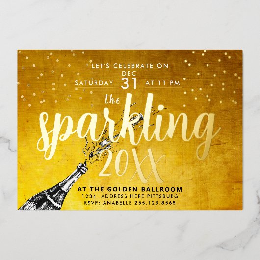 Glam Sparkling Champagne Gold Nieuwjaar Uitnodigin Folie Feestdagenkaart (Voorkant)