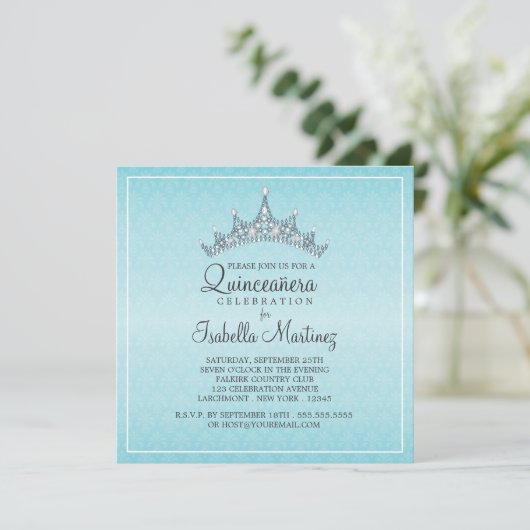 Glam Tiara Quinceanera Celebratie Uitnodiging (Staand voorkant)
