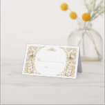 Glam White Gold Art Deco Peacocks Weddenschap Plaatskaartje<br><div class="desc">Een elegant ontwerp met een combinatie van gouden kunstdecopauzes van oude wereldstijl en een gedurfde,  moderne grafische aanpak op een witte getextureerde achtergrond. Het gebruik past hulpmiddel aan om uw info toe te voegen. Ga voor overeenkomende objecten naar het Collectie White Gold Art Deco Peacocks.</div>