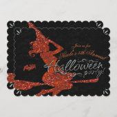 Glam Witch vliegt op Broom Halloween Party Kaart (Voorkant / Achterkant)