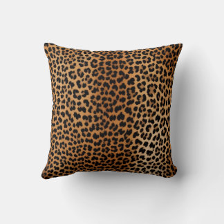 Glamoratti Leopard Print Throw Pillow Kussen