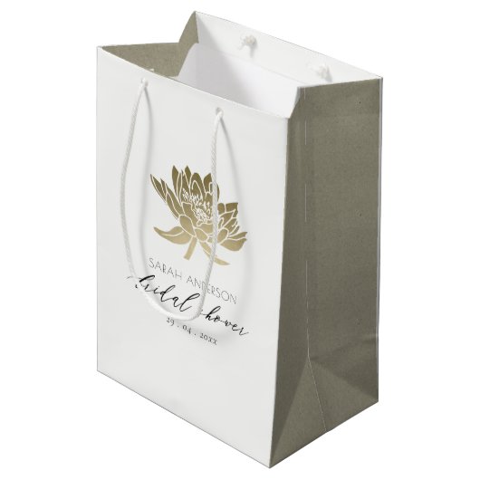 GLAMOROUS GOLD WHITE LOTUS FLORAL VRIJGEZELLENFEES MEDIUM CADEAUZAKJE (Voorkant Gekanteld)