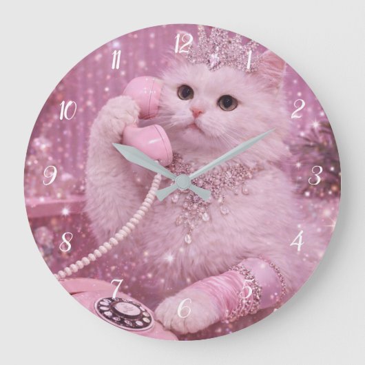 Glamorous Princess Cat Using Telephone             Grote Klok (Voorkant)
