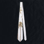 Glamoureus Gold Tropical Palm Trees op wit Stropdas<br><div class="desc">Deze glamoureuze en moderne faux-bedrukte goudpalmbomen op wit zijn perfect voor de trendy en stijlvolle persoon. De hedendaagse en tropische gedrukte tekst is geweldig voor vele geschenken en gelegenheden. Geniet van dit slappe en exotische ontwerp voor je volgende aankoop!</div>