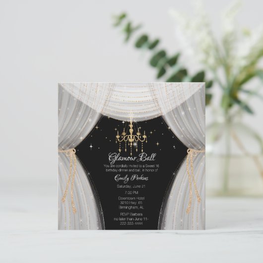 Glamoureus White Black en Gold Sweet Sixteen Invi Kaart (Staand voorkant)