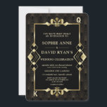 Glamoureuze Goud Casino Las Vegas Poker Huwelijk Kaart<br><div class="desc">Uniek Casino Royale en Art Deco-thema kaartontwerp. Het bevat vintage art deco-stijl, een roaring twenties oude Hollywood namaak gouden frame met Fleur-de-lis, Q en K in twee hoeken (die speelkaarten simuleren), op een zwarte achtergrond. Speciale formuleringen worden gebruikt zoals in een pokerspel. Op de achterkant QR-code en initialen tussen speelkaartenkleuren...</div>