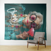 Glamoureuze oudere vrouw moedige luxe Mode Wandkleed (In Situ (horizontaal))