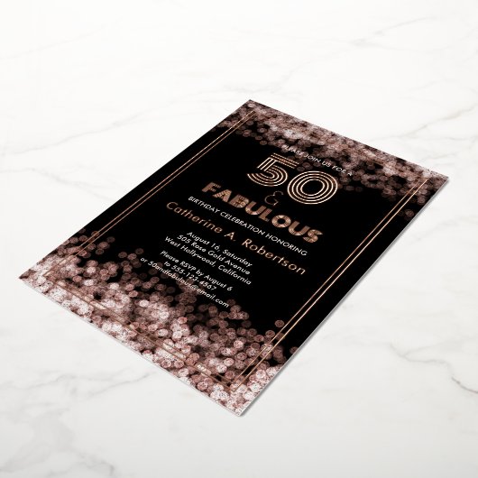 Glamoureuze Retro 50 & Fabulous Verjaardag Roos Go Folie Uitnodiging (Gedraaid)