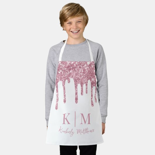 Glamoureuze Roze Glitter Monogram Initialen op Wit Schort (Gedragen)