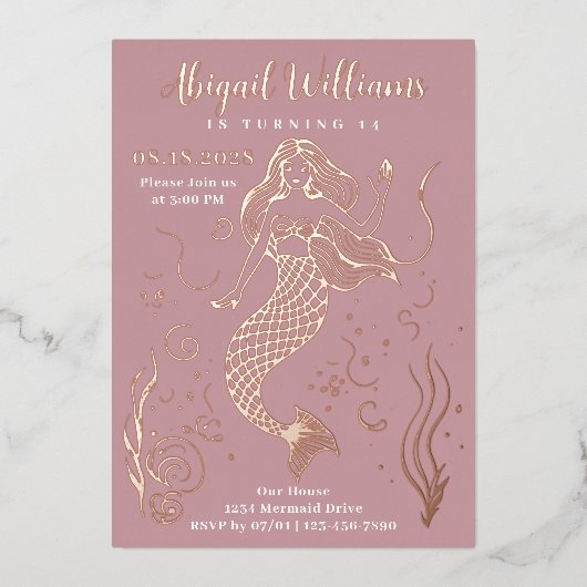 Glamoureuze roze zeemeermin onder het Zee Verjaard Folie Uitnodiging (Voorkant)