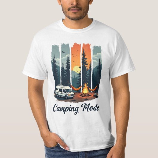 Glamping Adventure | Van Camping T-shirt (Voorkant)