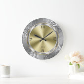Glanzend zilver- en goudvormig design, tegen de ac grote klok (Huis)