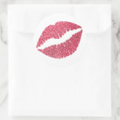 Glanzende karmozijnrode lippenprint ronde sticker (Tas)