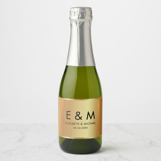 Glanzende Save the Date Gouden Tekst Monogram Sparkling Wijnetiket (Voorkant)