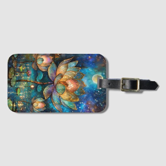 Glas in lood Lotus Bloesems in het maanlicht Bagagelabel (Voorkant (horizontaal))