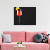 Glas van Spritz-cocktail geïsoleerd op zwart Canvas Afdruk (Insitu (Woonkamer))