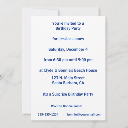 Glas van wijn en groene druiven in kaarslicht kaart (Achterkant)