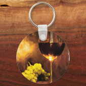 Glas van wijn en groene druiven in kaarslicht sleutelhanger (Voorkant)