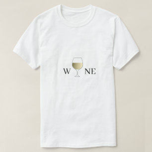 Glas witte wijn minimalistisch wit t-shirt