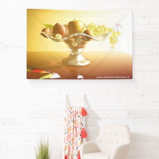 Glasmand met vruchten en vlinder spandoek (Insitu)